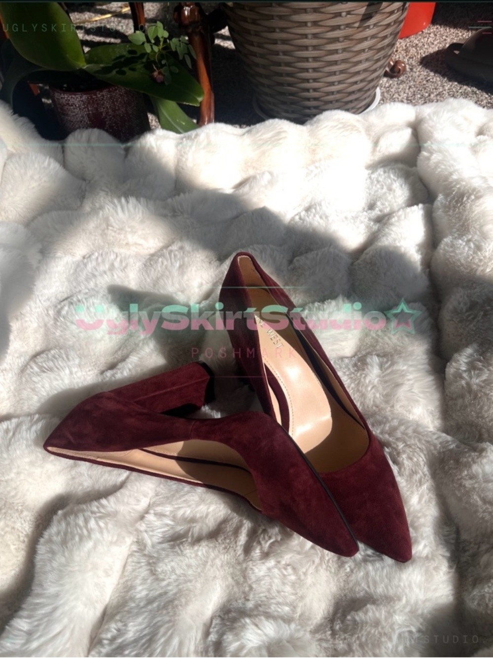 Nine West Burgundy Velvet Block Heel Pumps Size 8 - Excellent Condition EUC